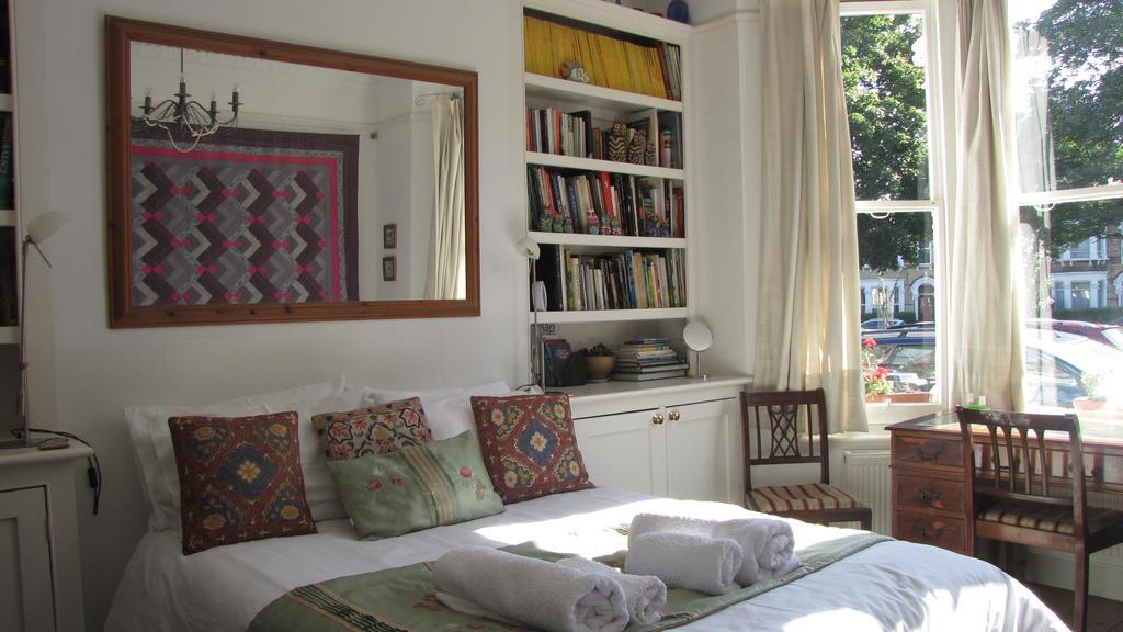 Holmewood Homestay Londra Camera foto