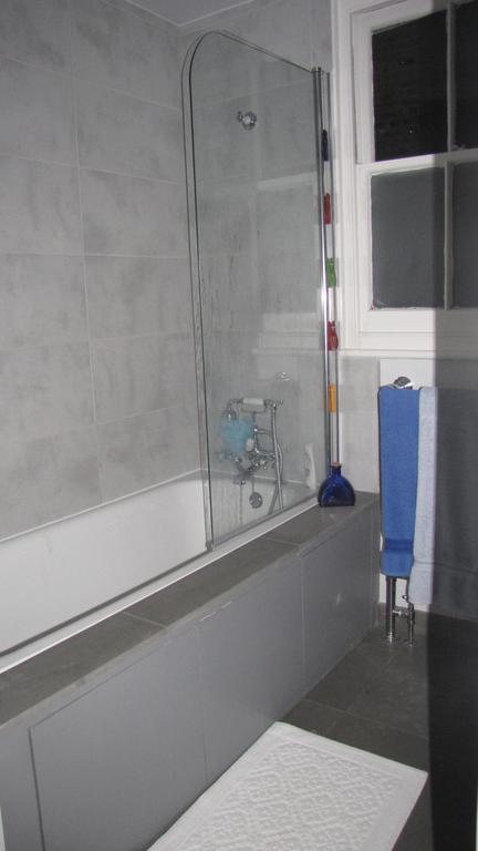 Holmewood Homestay Londra Camera foto