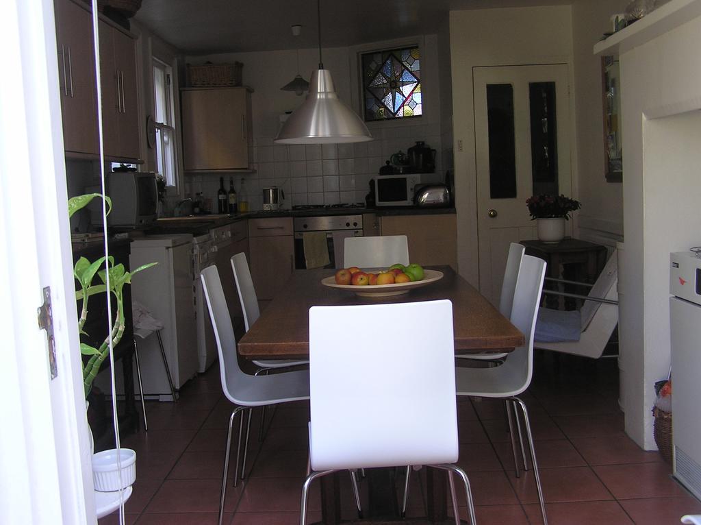 Holmewood Homestay Londra Esterno foto