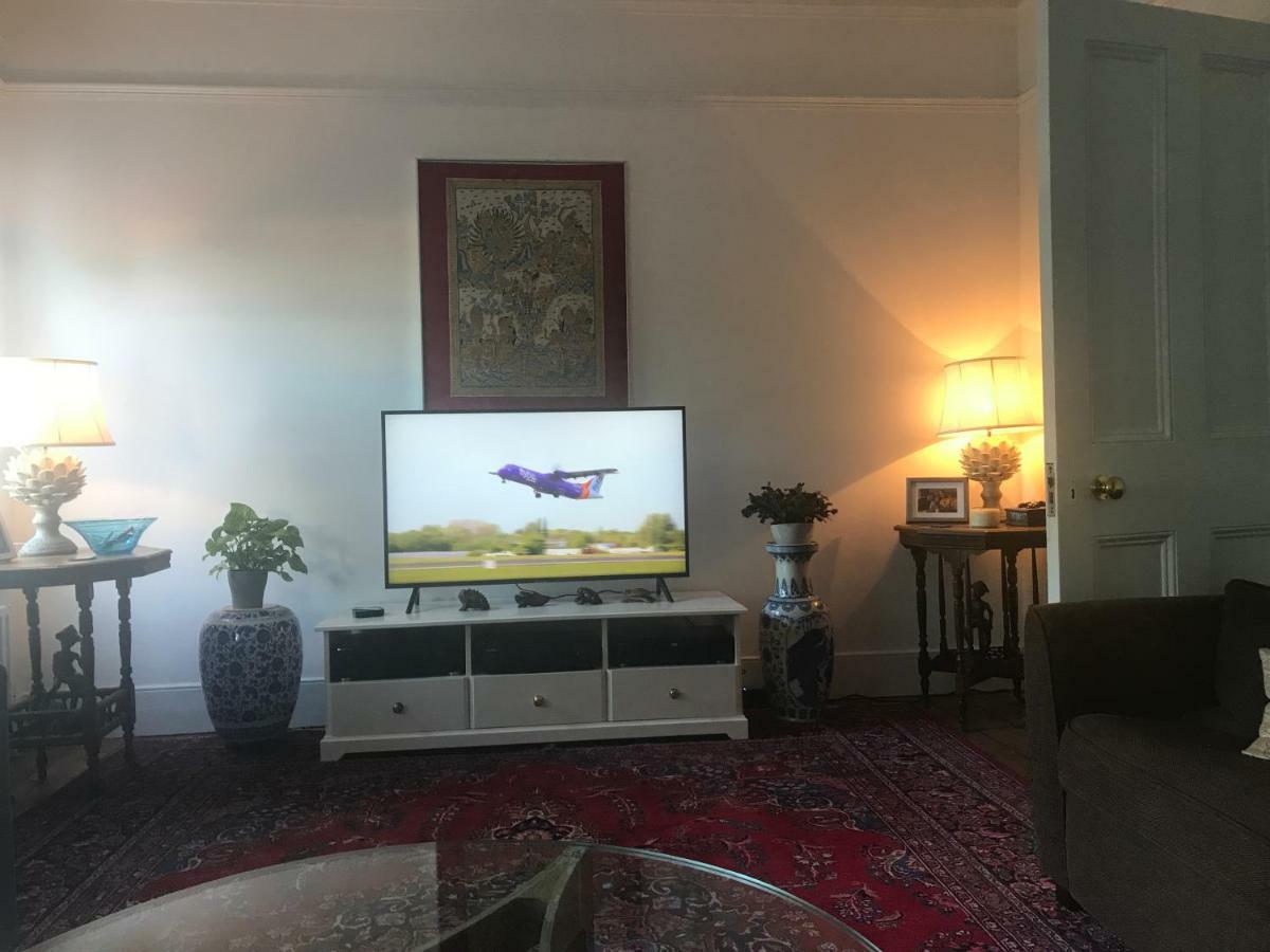 Holmewood Homestay Londra Esterno foto